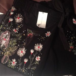 NWT Zara black skort